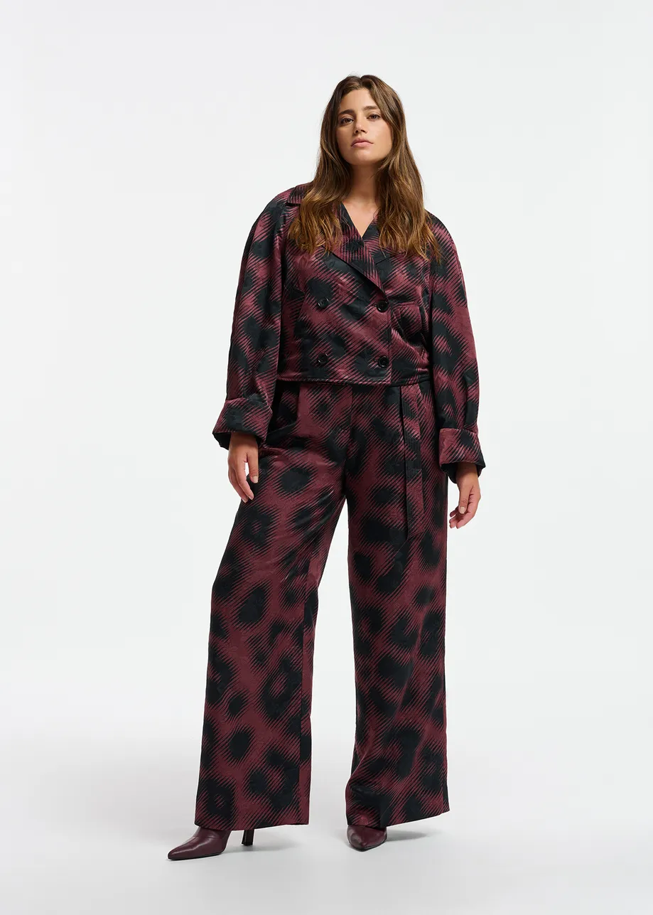 Brown jacquard belted pants with leopard print