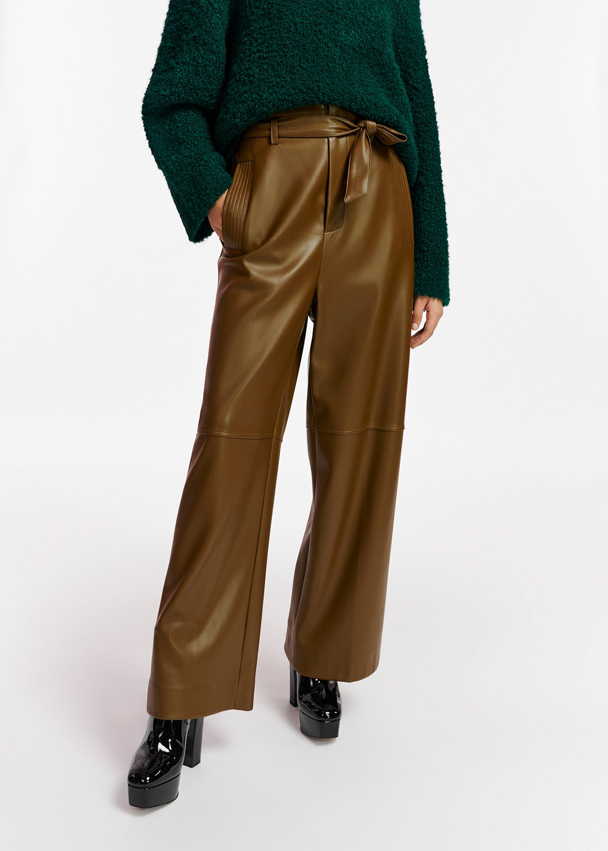 Pantalon simili cuir online avec ceinture