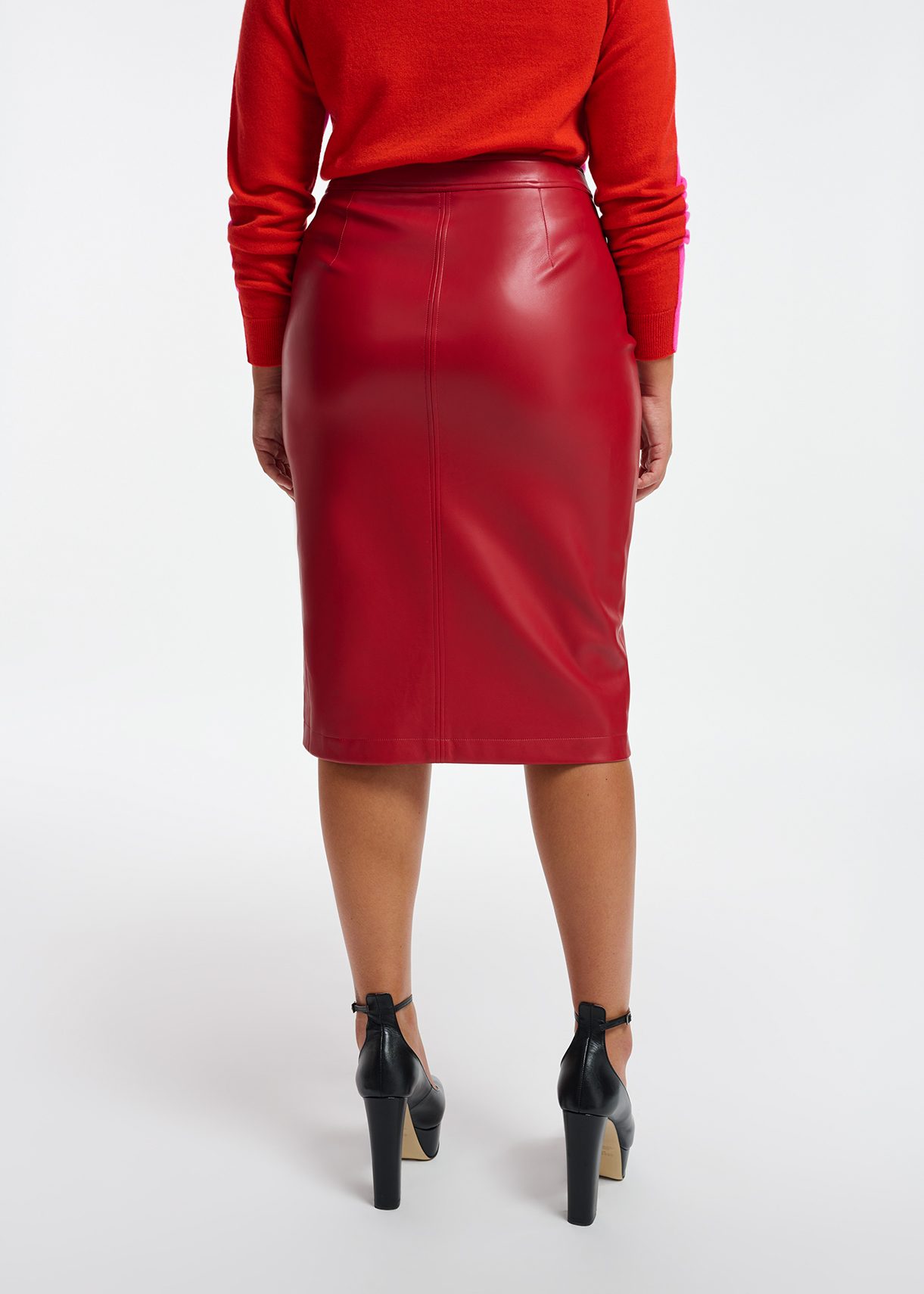 Faux leather 2024 flared skirt red