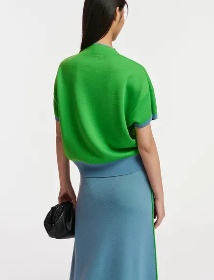 Blue short-sleeved sweater with green piping