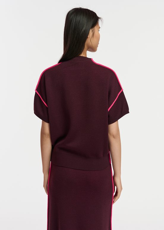 Burgundy short-sleeved sweater with neon pink piping