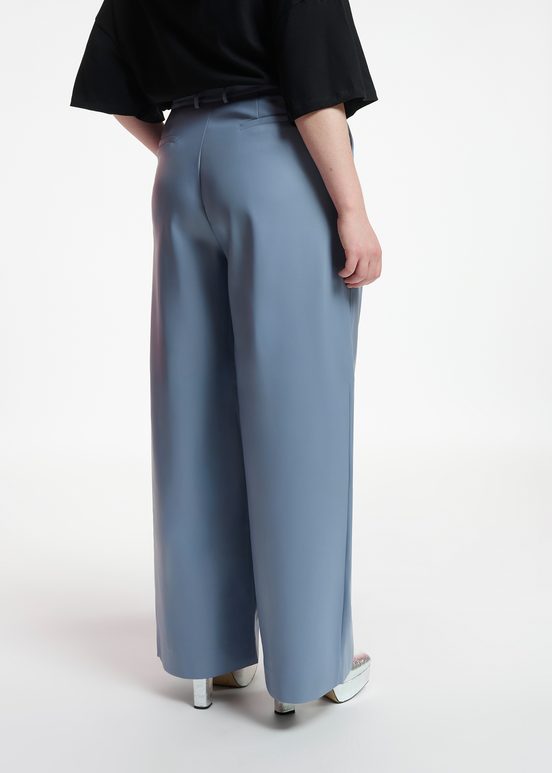 Pantalon en faux cuir bleu poudre