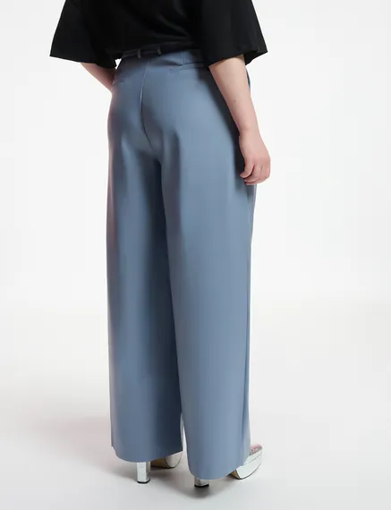 Poederblauwe broek in faux leer