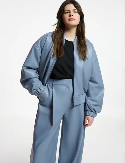 Blouson aviateur en faux cuir bleu poudre