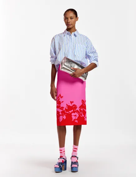 Roze en rode midirok met bloemenprint