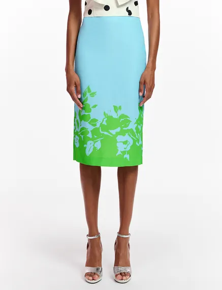 Blauwe en groene midirok met bloemenprint