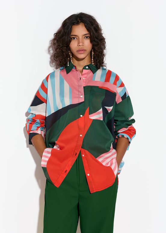 Multicolor cotton shirt with abstract print 