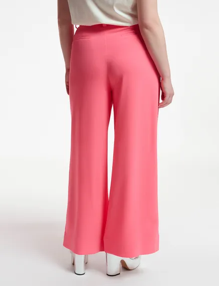 Pantalon rose à jambes larges