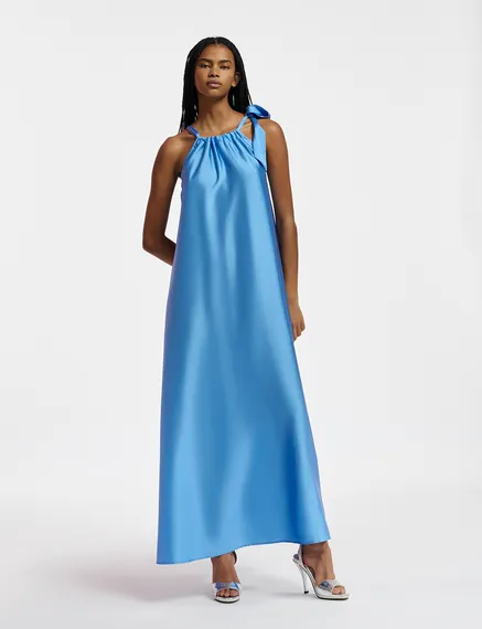 Robe maxi bleue à encolure américaine