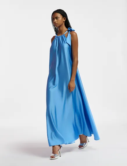 Robe maxi bleue à encolure américaine