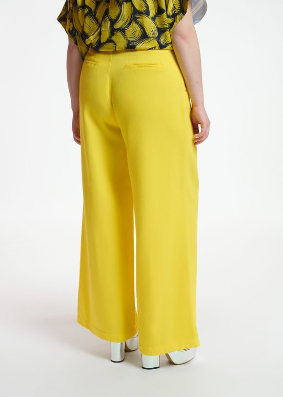 Yellow wide-leg jeans