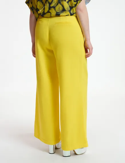 Yellow wide-leg jeans