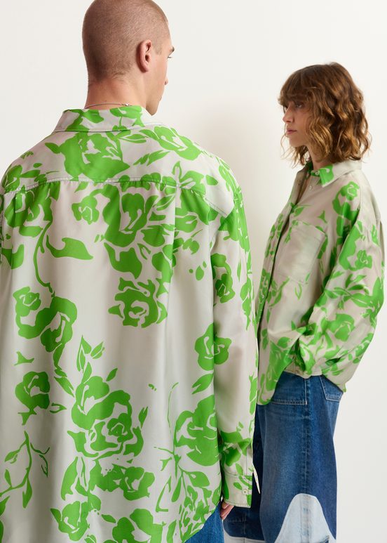 Grijs en groen zijden hemd met bloemenprint