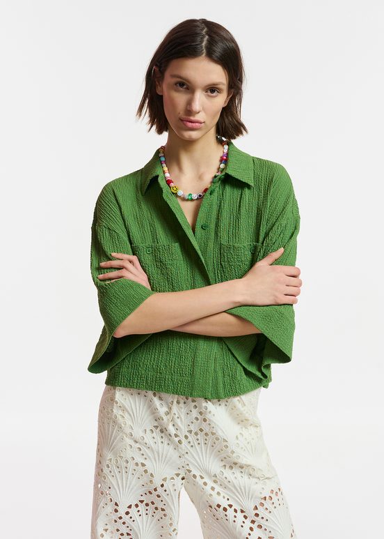 Chemise courte en cloqué vert foncé