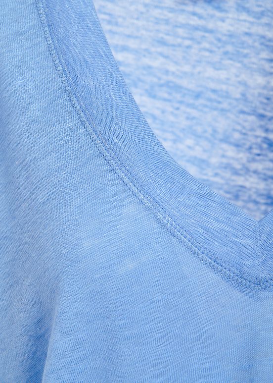 Blue linen V-neck T-shirt