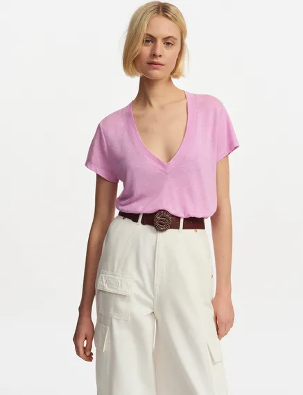 Light pink linen V-neck T-shirt