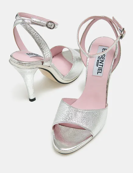 Ledersandalen in Silber-Metallic