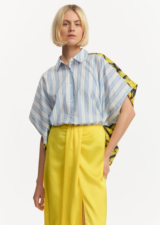 Chemise à rayures bleues et blanches avec dos en soie jaune