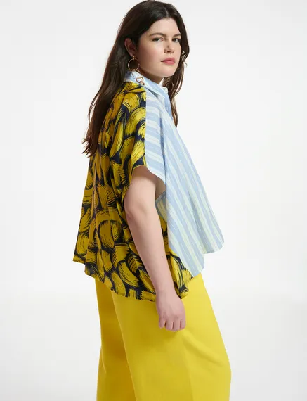 Chemise à rayures bleues et blanches avec dos en soie jaune