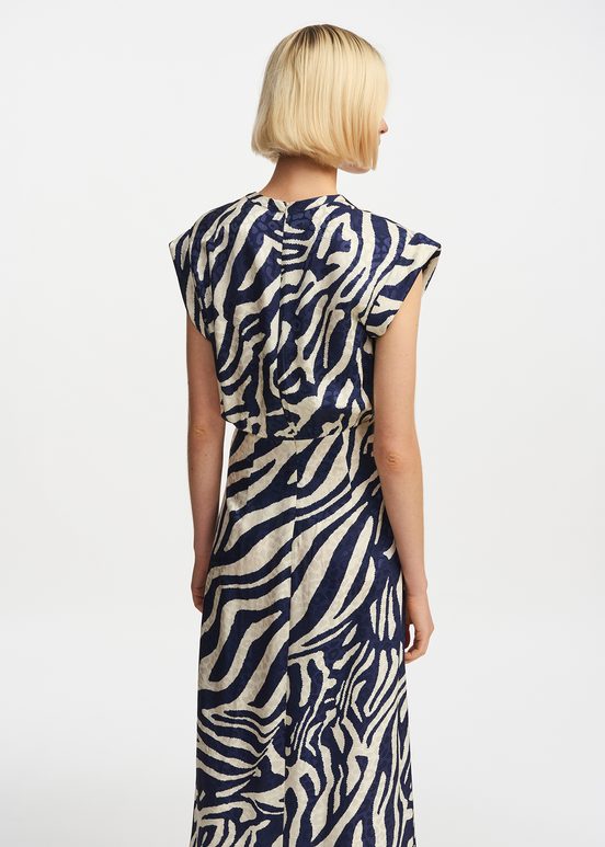 Midi-jurk met marineblauwe en gebroken witte zebraprint