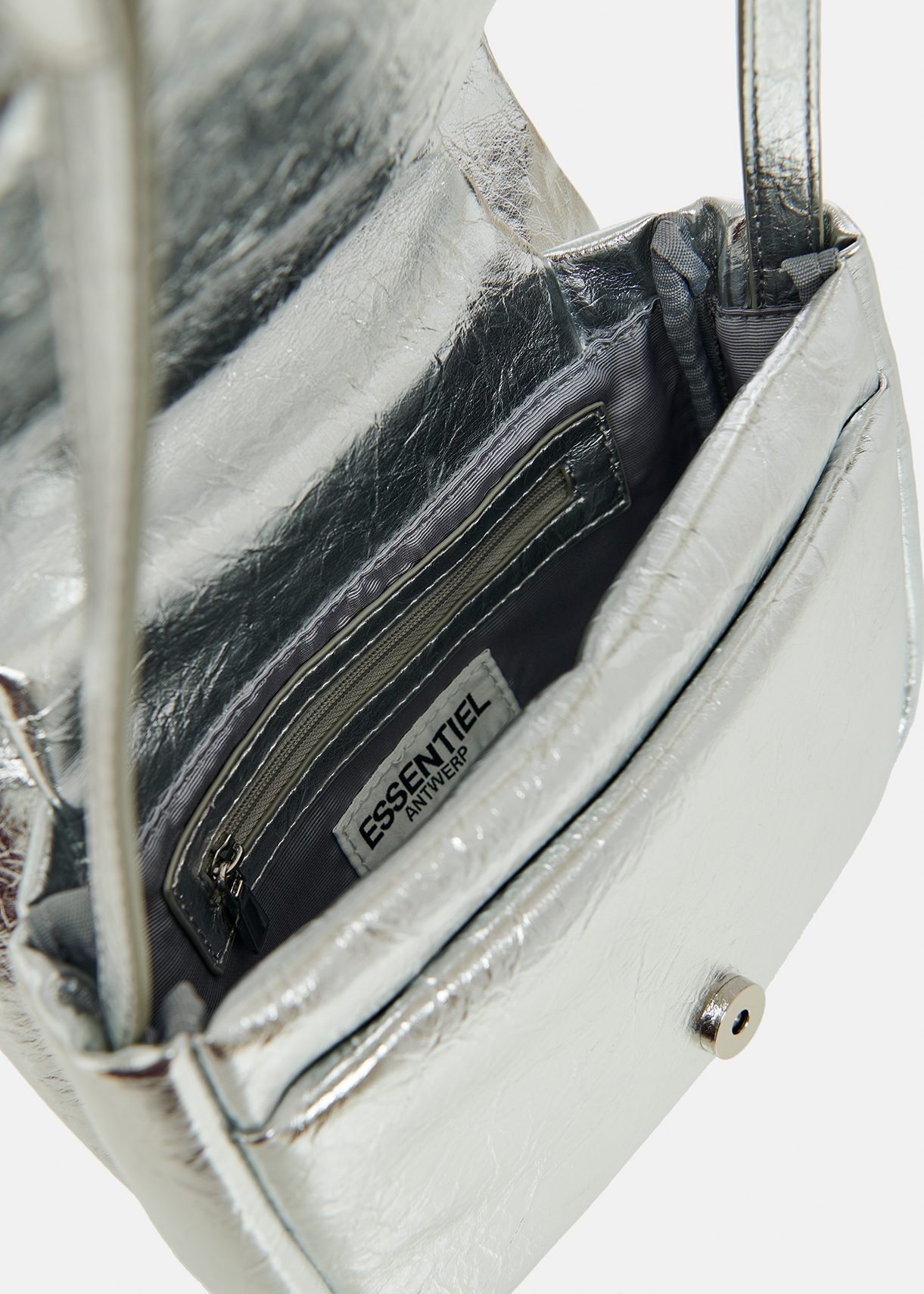 Essentiel antwerp best sale silver bag