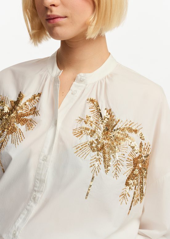 Off-white cotton shirt with embroidery