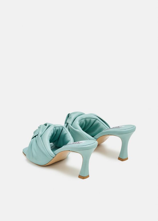 Light blue knot-detailed leather mules