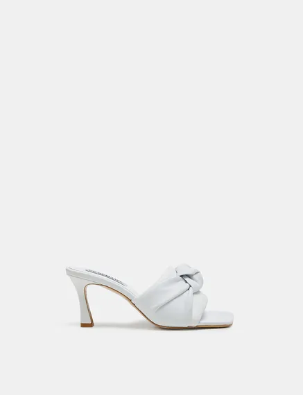 White knot-detailed leather mules