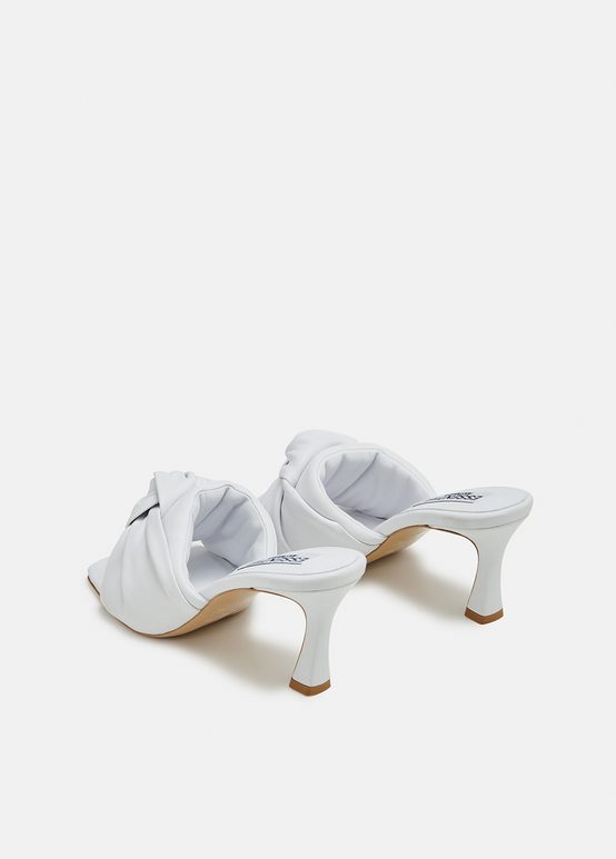 White knot-detailed leather mules