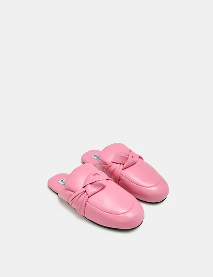 Light pink knot-detailed leather slippers