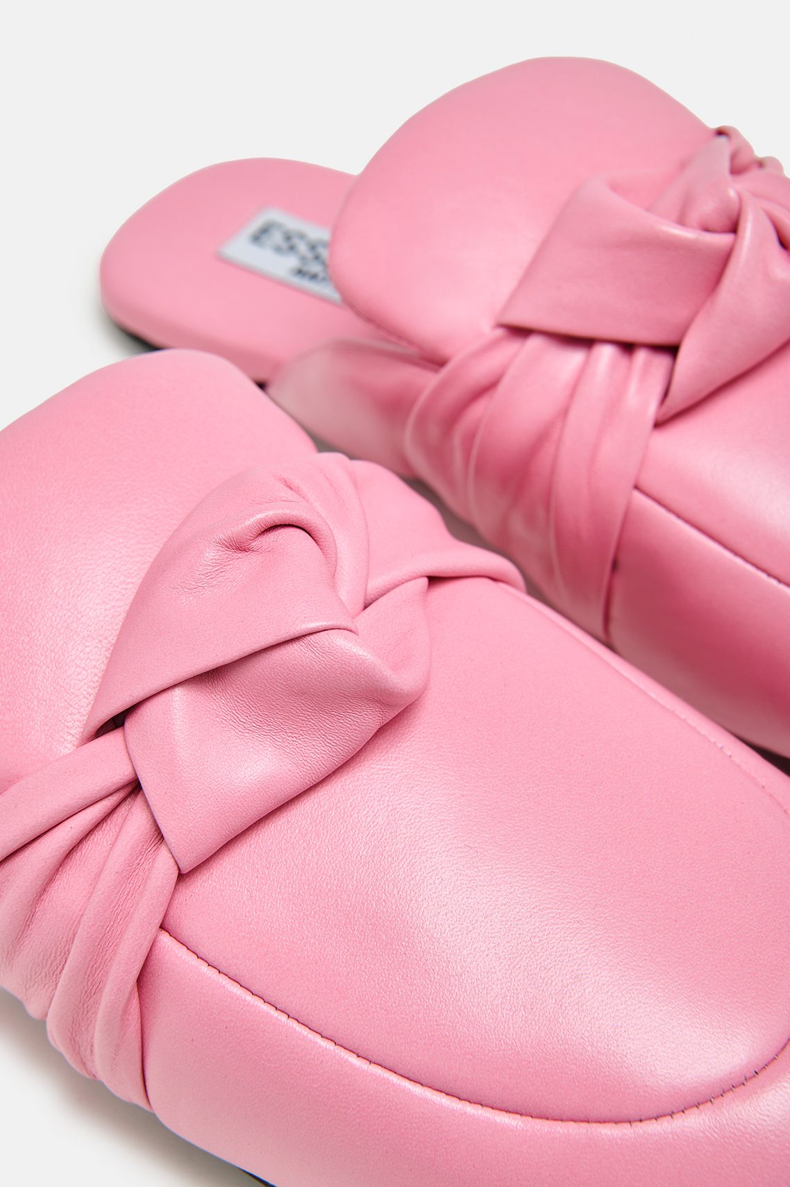 Pink bow online slippers