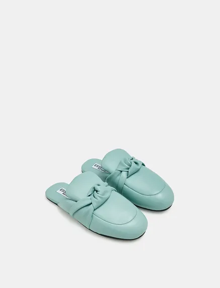 Light blue knot-detailed leather slippers