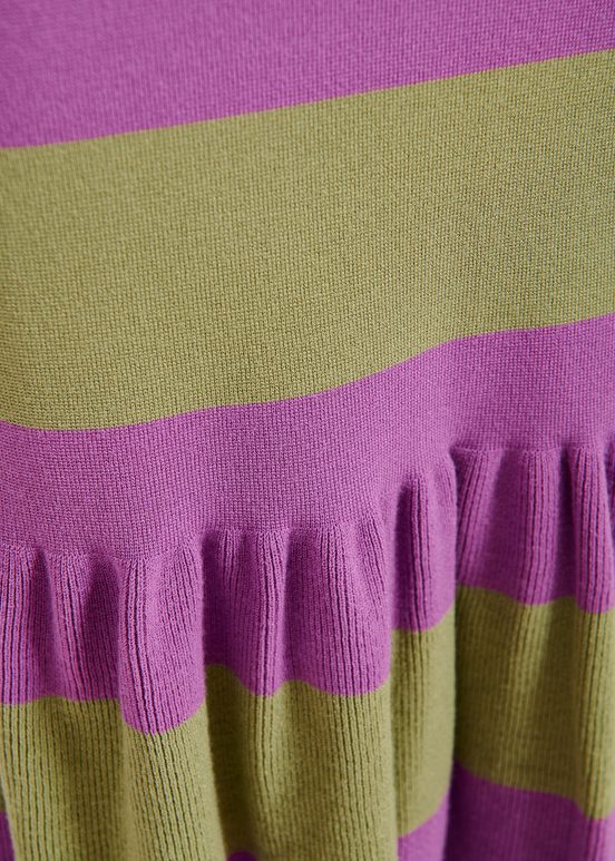 Purple and light khaki striped knit skirt