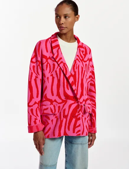 Roze en rode jas in zebra jacquard