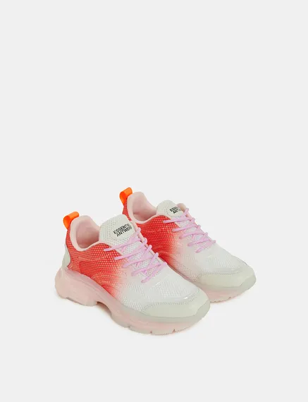 Cremefarbene und orangefarbene Mesh-Sneaker