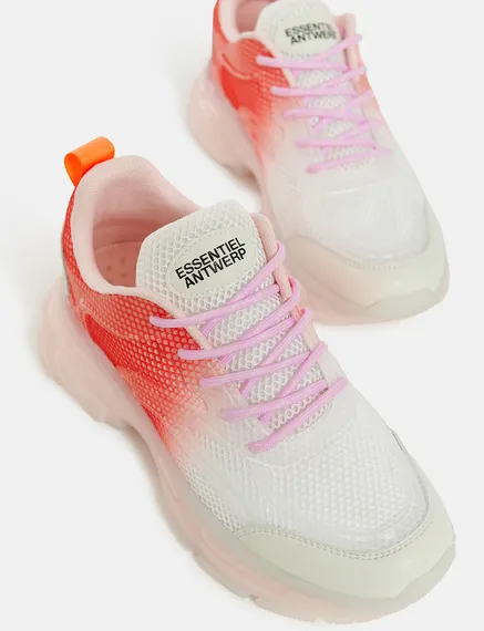 Cremefarbene und orangefarbene Mesh-Sneaker