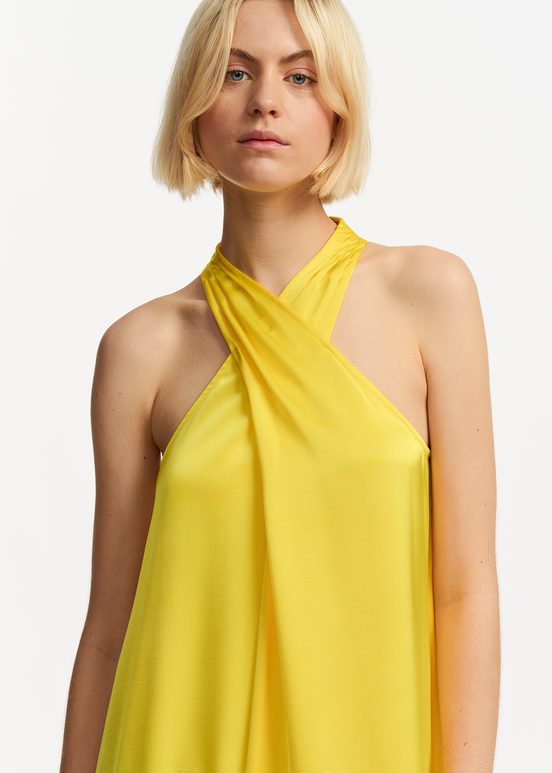 Robe maxi jaune à encolure américaine