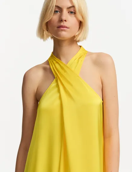 Robe maxi jaune à encolure américaine