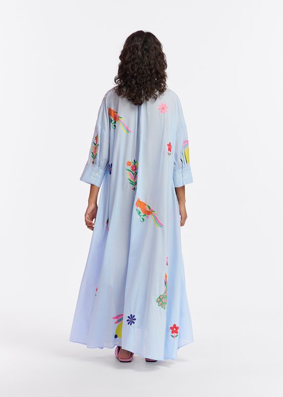 Robe maxi en coton bleue à broderies