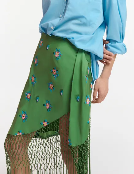 Dark green embroidered front-tie mini skirt with fringes