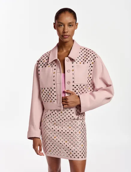 Courte veste en coton rose clair avec ornements