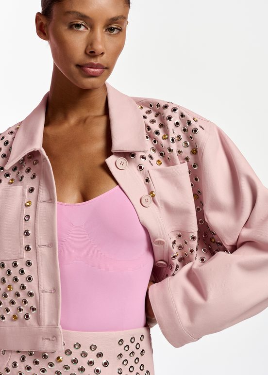 Courte veste en coton rose clair avec ornements