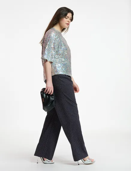 Pantalon bleu marine à fines rayures et strass