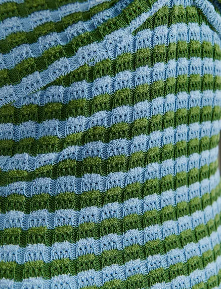 Top sans bretelles en tricot rayé bleu et vert