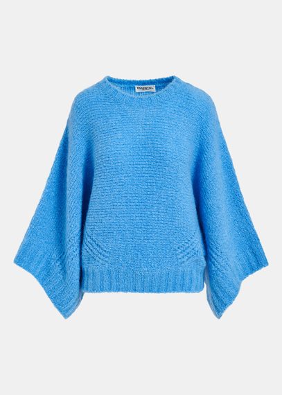 Blauer Strickpullover mit Cape-Effekt