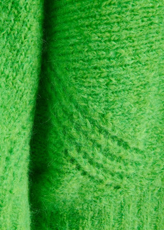 Groene trui met cape-effect