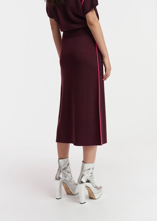 Burgundy knitted skirt with neon pink piping