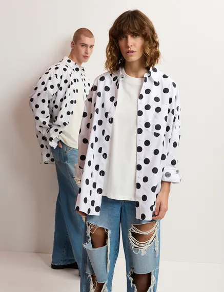 Chemise en coton blanche et noire à pois