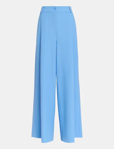 Blaue Hose mit weitem Bein