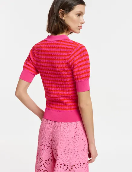 Polo en tricot rayé rose et rouge